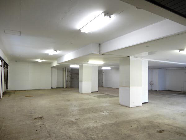 店舗内1